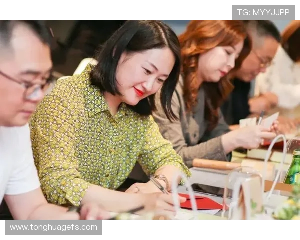 专访街舞达人杨芳探寻成功背后的秘密与心路历程 专访街舞达人杨芳探寻成功背后的秘密与心路历程