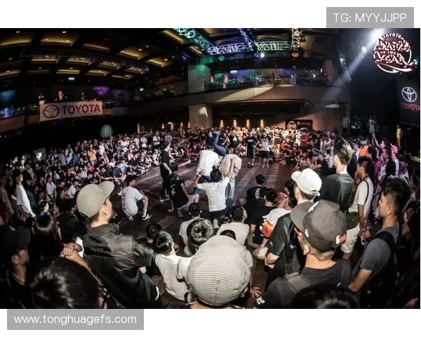 成都街舞队与重庆街舞队赛后复盘团队协作的精彩瞬间与经验分享