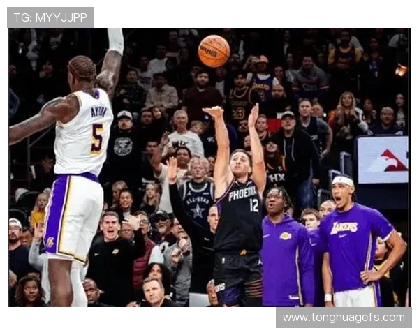 湖人对决太阳精彩回顾NBA录像带你重温比赛瞬间 湖人对决太阳精彩回顾NBA录像带你重温比赛瞬间