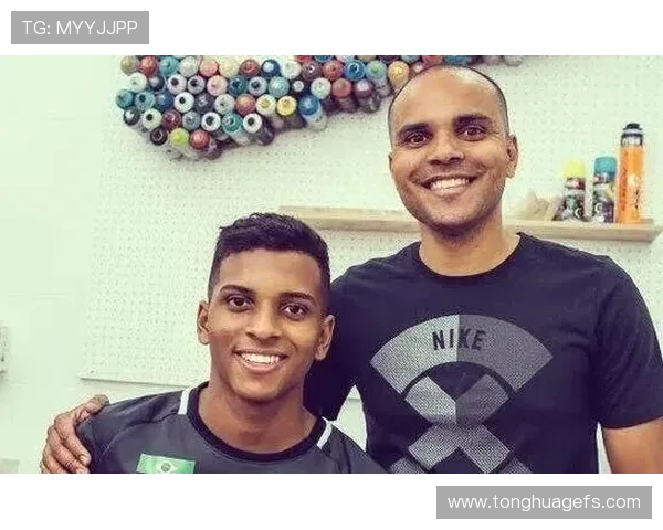 罗德里戈的足球之路:从青训小将到世界级球星的蜕变与成长 罗德里戈的足球之路:从青训小将到世界级球星的蜕变与成长