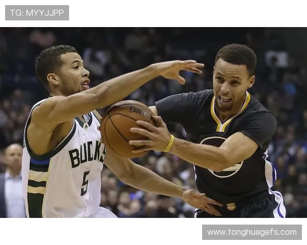 雄鹿与魔术激战NBA直播精彩瞬间全程回顾与分析