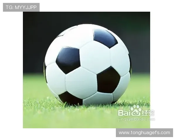 足球装备选购指南：如何挑选适合你的护腕产品